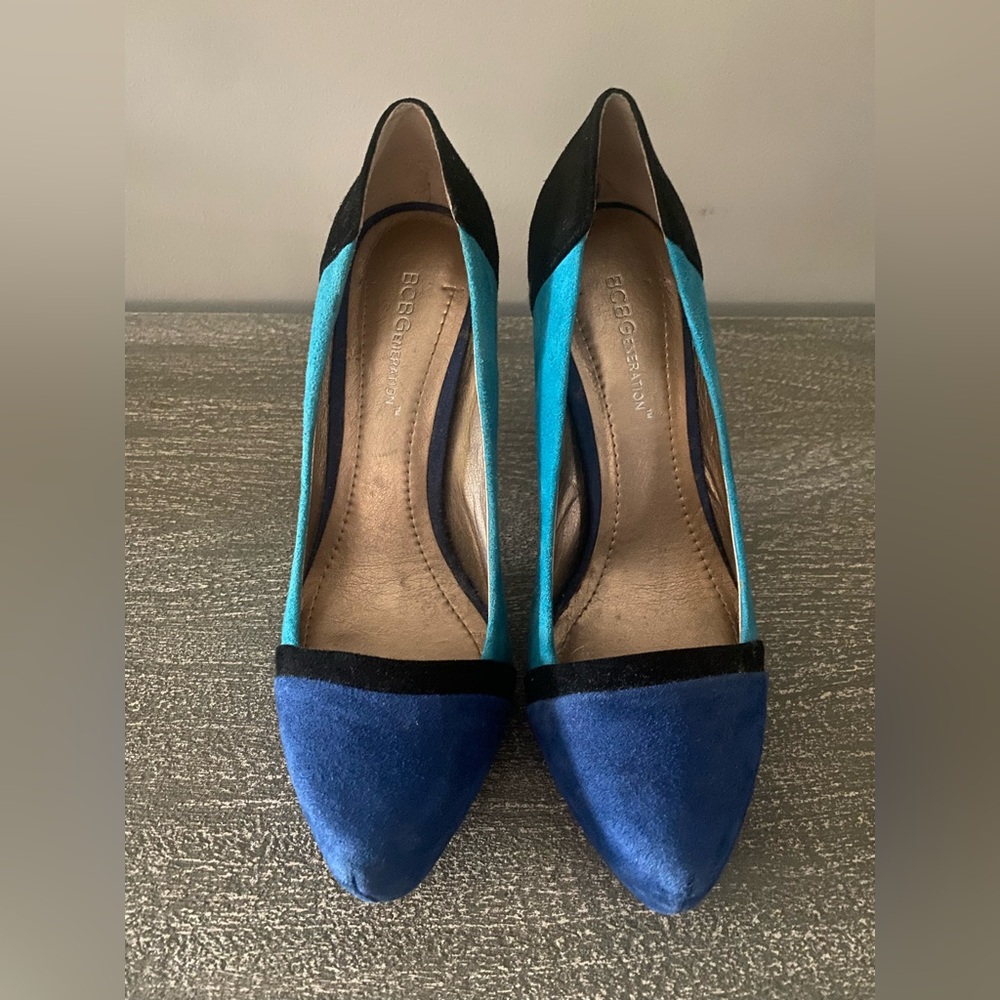 BCBGeneration Blue and Black Heels Elegant Suede Design